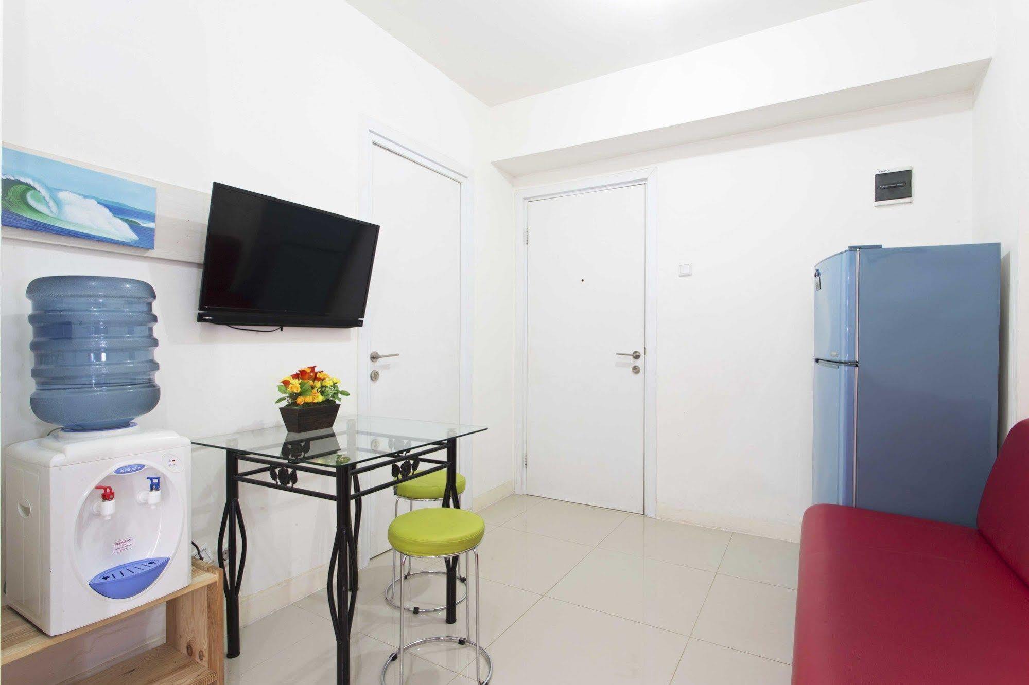 Reddoorz Apartment @ Green Pramuka Jakarta Exterior foto